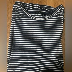 Ted Baker London Women's Short Sleeve Navy and White Striped Tee Size 4